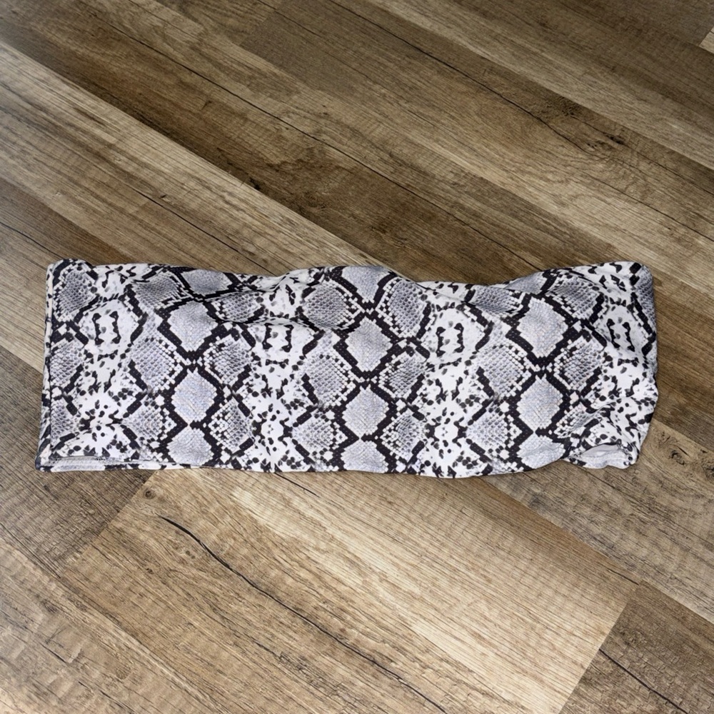 Zaful snake print bikini top. Size large